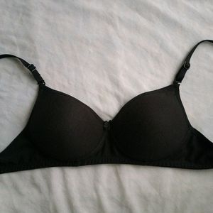 New Black Padded Bra