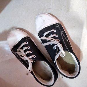 Black canvas sneakers