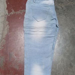 Like New Sky Blue fitted Skinny  jeans For Girls