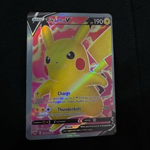 POKEMON CARDS SHINY EXCLUSIVE PREMIUM COLLECTABLES