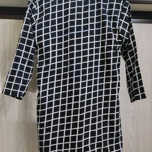 Black Grid Print Casual Wear