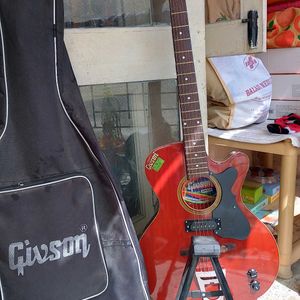 Givson Guitar New