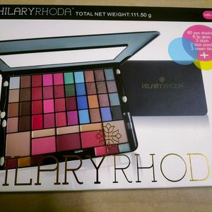 Hilary Rhoda Makeup Kit💫