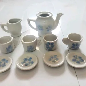 TOYS Porcelain Tea Cup And Saucers Set