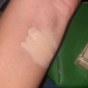 Maybelline Foundation 112 Natural Ivory