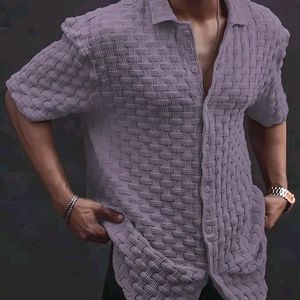 TRENDY MEN'S CHECKS SHIRT