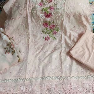 Pakistani Embroidered Chikankari Suit