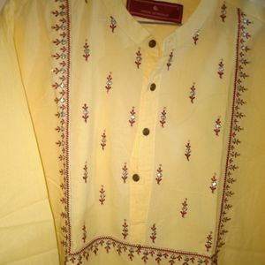 Men Embroidered Kurta