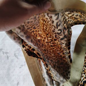 Rare Animal Print With Separate Pouch