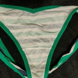 Girl Thong Size 👉 S