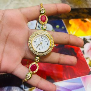 Women Bracelet Watch Gold Colour With Stones