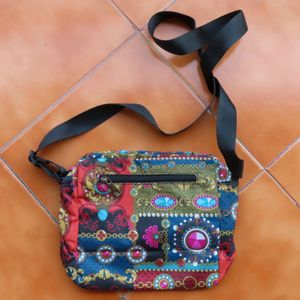 BRAND NEW Sling Bag Boho Print 🌿
