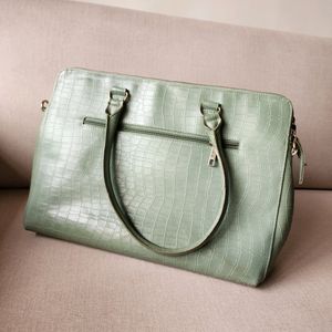 Baggit Laptop And Handbag