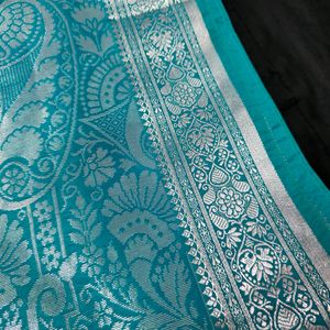 Beautiful Silk Saree (Blue/Sea Green)