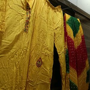 Haldi Pachrangi Suit