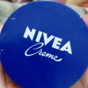 Nivea Creme With Free Himalaya Lip Balm