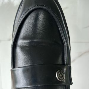 Here & Now - Black Penny Loafers (UK7) (Unisex)