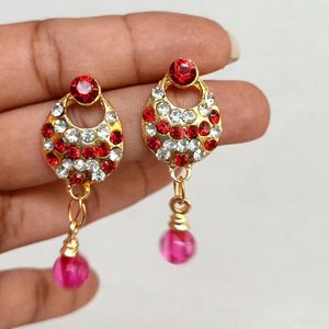 7 Earrings+ Free Bangles.