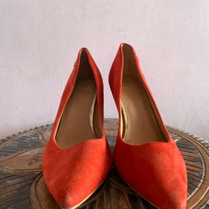 Carlton London Orange Heels