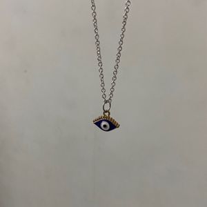 Eye Pendant Necklace