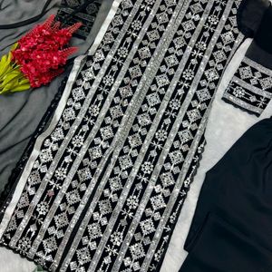 New Staylish Pakistani Poshaq Dresses Beautiful Dr