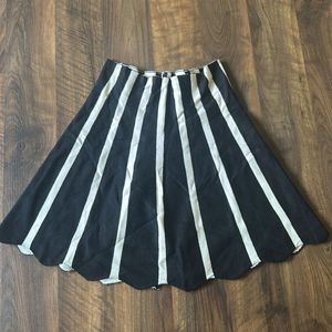 Beautiful Black White Stripe Short Skirt