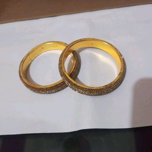 Four Bangles With Two Kada