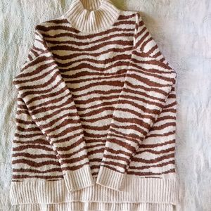 ZEBRA PRINT SWEATER