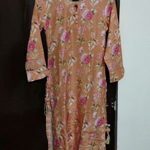 Pure Muslin Kurti With Chiffon Dupatta