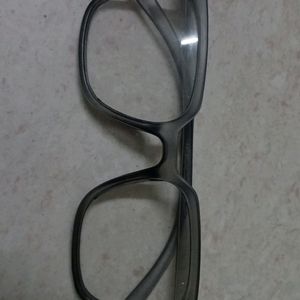 tranceperant glass square fram glasses