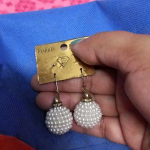 Earings