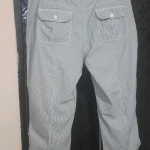 H&M  Brand Cotton Capri Trouser