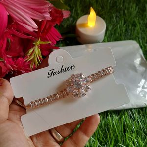 Rose Gold Rhinestone Bracelet✨️