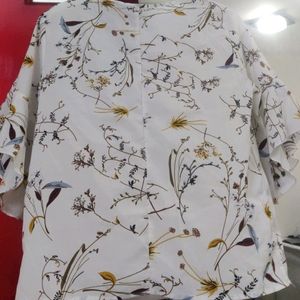 Botanical Print Long-Sleeve Blouse - Size Medium