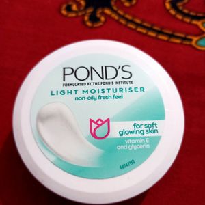 Ponds Light Moisture