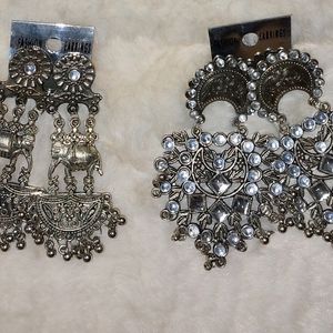 Set Of Two Earrings