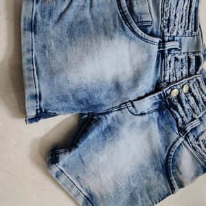 Denim DISTRESSED SHORTS