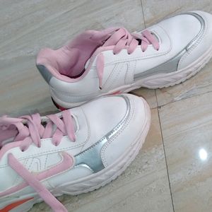 Sports Shoes (Xpert FASHION )