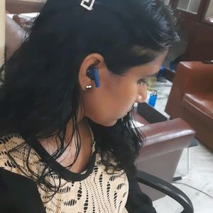 Ear Studs And Hair Clip