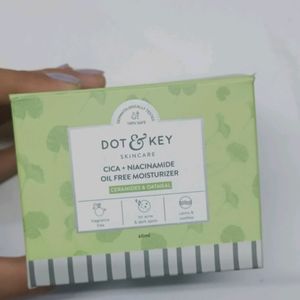 Dot & Key Green Moisturizer (Sealed)