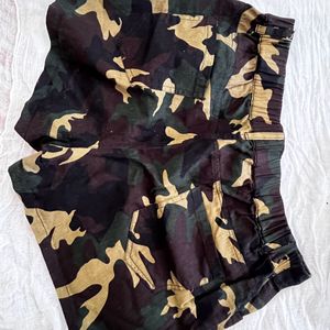 Low Waist Army Print Shorts