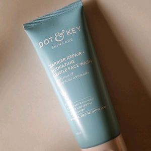 Dot&Key Barrier Repair Face Wash