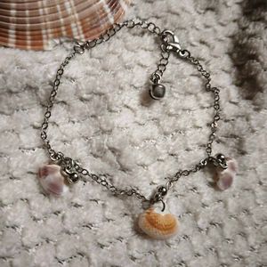 Seashell Anklet.