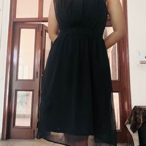 109•F Cute Black Dress