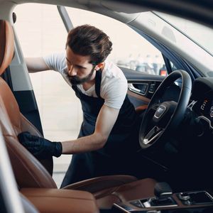 CAR COCKPIT POLISHING SPONGE