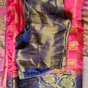 Rose Coloured Checks Saree With Blue Colour Border