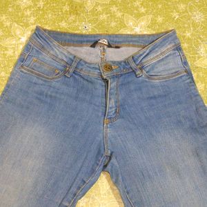 hard solid jeans of  Nova Brand, stylish finishing, perfect chain and button, can be worn with any upper clothing, casual wear, can be used roughly, leg bottom has chains.