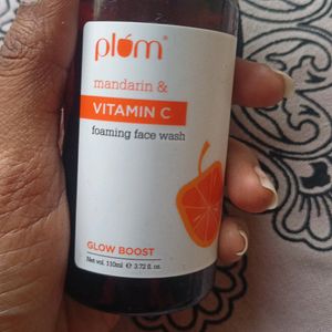 Plum Vitamin C Facewash