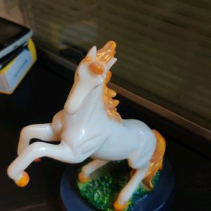 Home Decor - Standing Horse