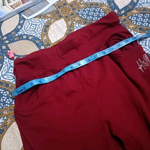 Maroon Capri In 32 Waist Knee Length